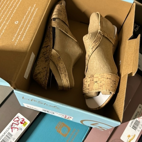 LifeStride Yasmine Wedge Sandal - Picture 2 of 8